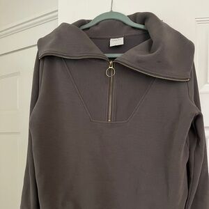 Varley sweatshirt, medium, oversized collar in a gray/purple color “antler”